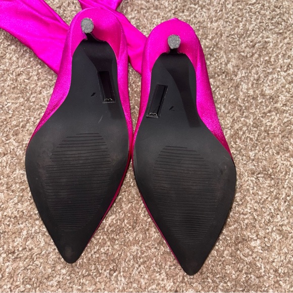 AKIRA Pink Over the Knee Boots - ONLY BEEN WORN ONCE TO WALK A SHOW - SIZE 7 - Picture 3 of 5